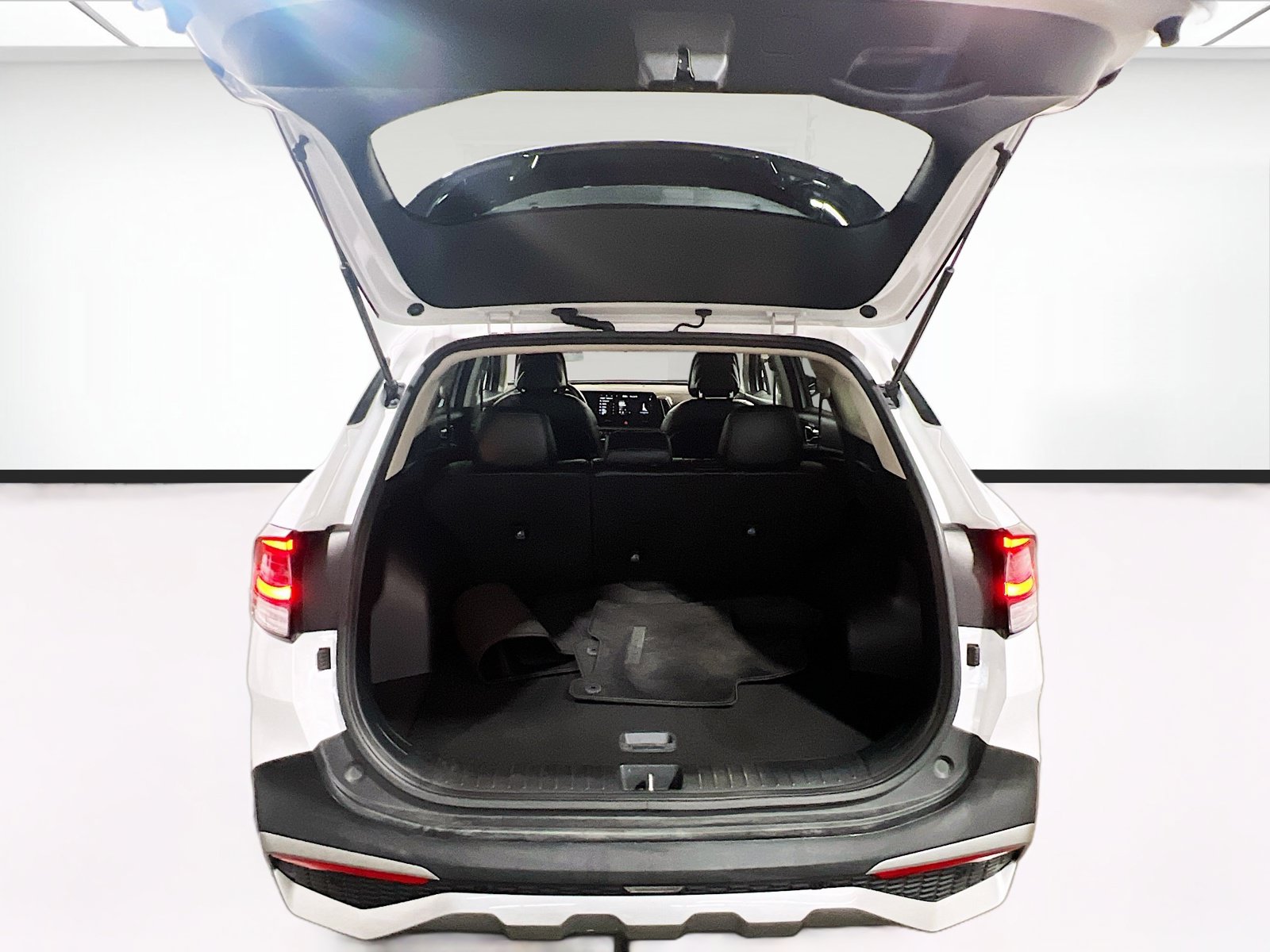 Used 2023 Kia Sportage EX FWD image 19