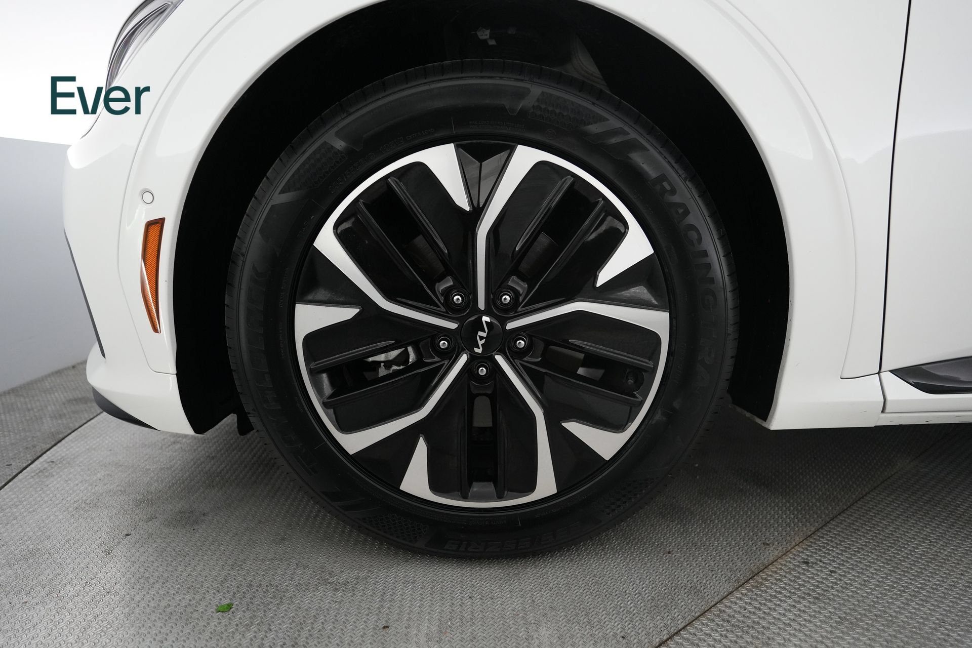 Used 2024 Kia EV6 GT-Line RWD image 19