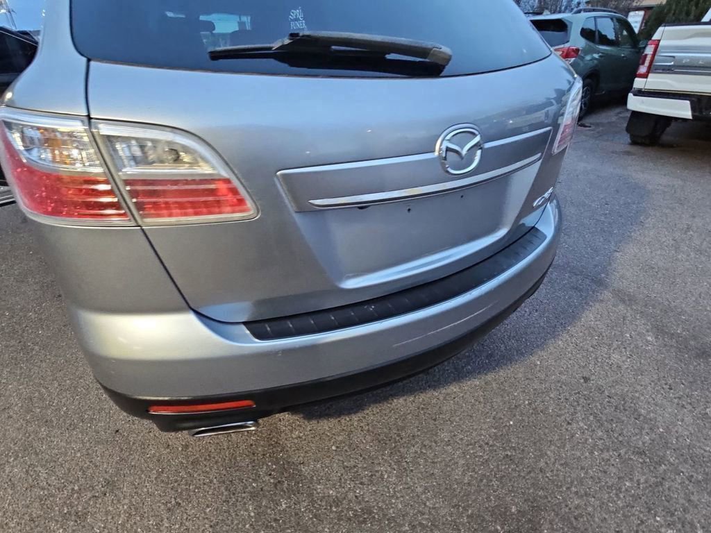 Used 2011 MAZDA CX-9 Grand Touring w/ Moonroof & Bose Audio Pkg image 21