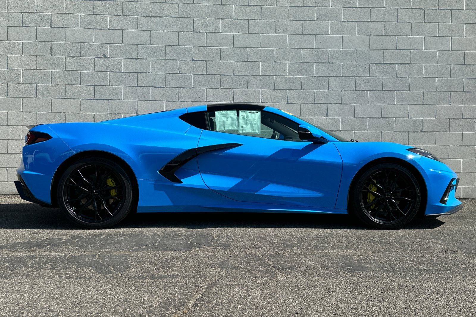 Certified 2023 Chevrolet Corvette Stingray Coupe w/ 1LT RWD image 3