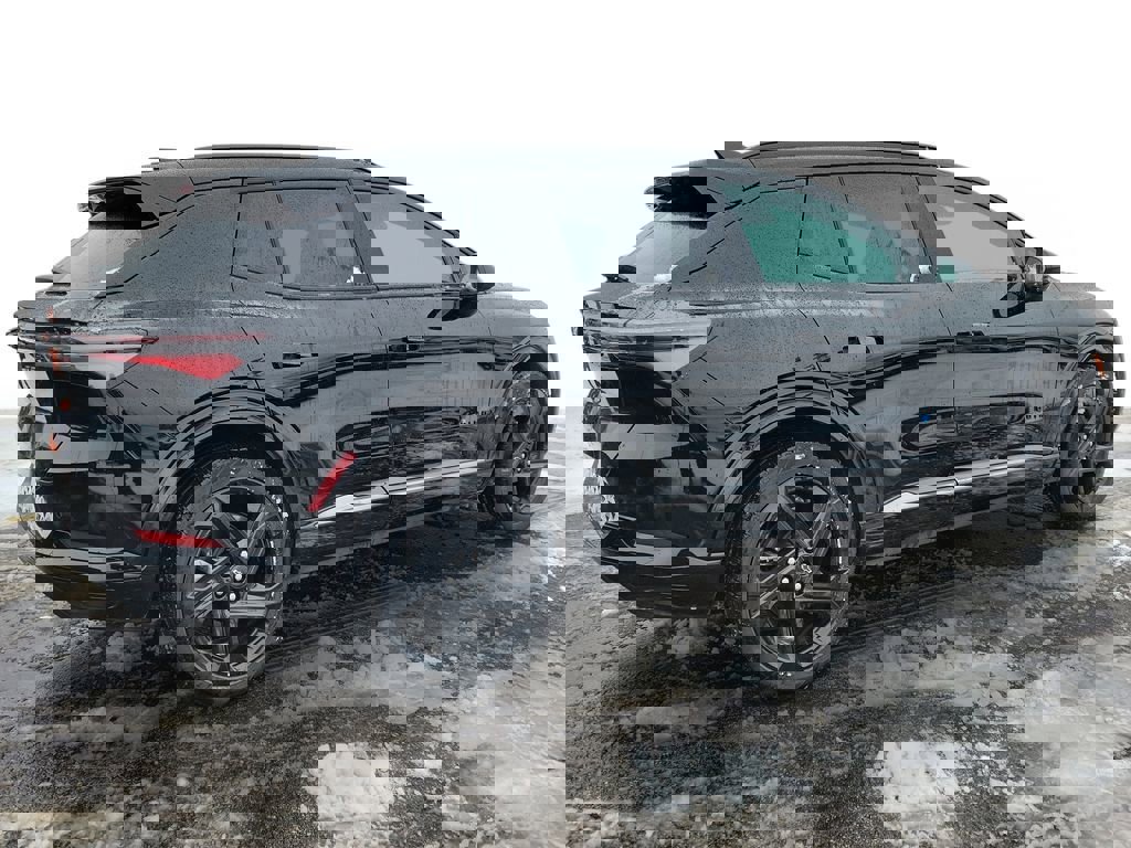 Certified 2024 Chevrolet Equinox EV RS FWD image 4