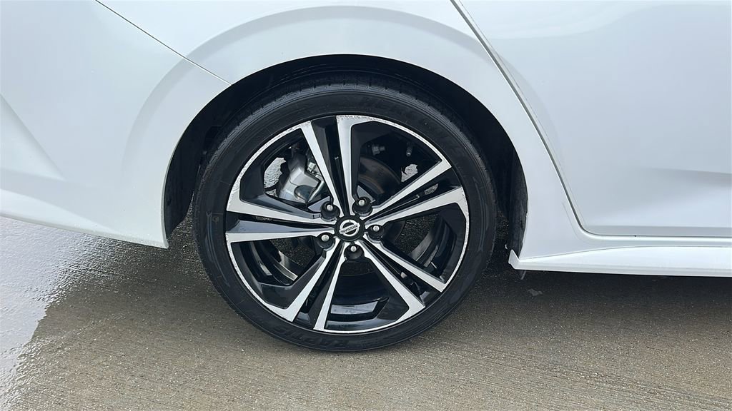 Used 2021 Nissan Sentra SR FWD image 16