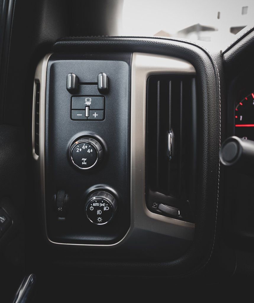 Used 2016 GMC Sierra 2500 Denali w/ Duramax Plus Package image 13