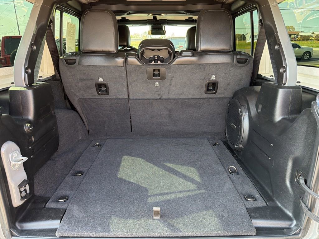 Used 2021 Jeep Wrangler Unlimited Rubicon image 10