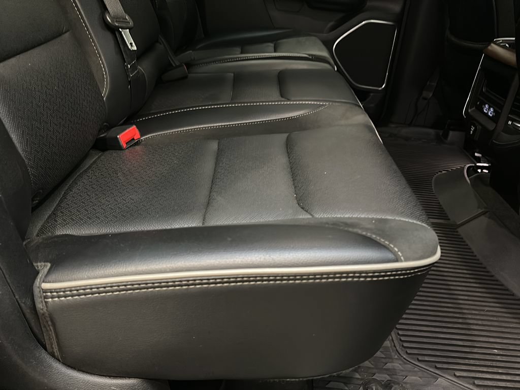 Used 2021 RAM 1500 Laramie AWD/4WD image 18