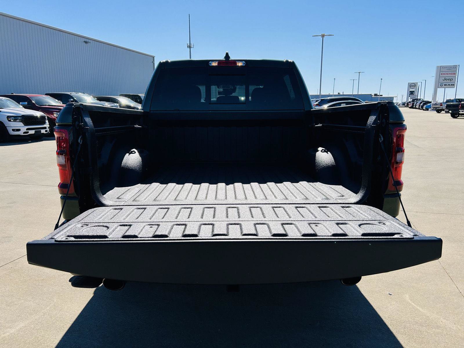 New 2027 RAM 1500 Big Horn AWD/4WD image 28