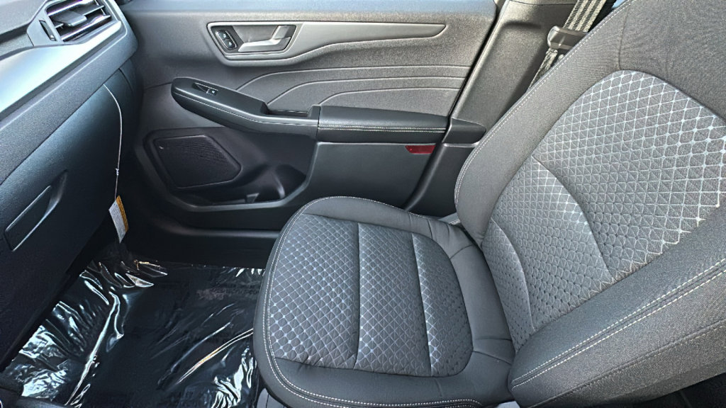 New 2026 Ford Escape Active image 12