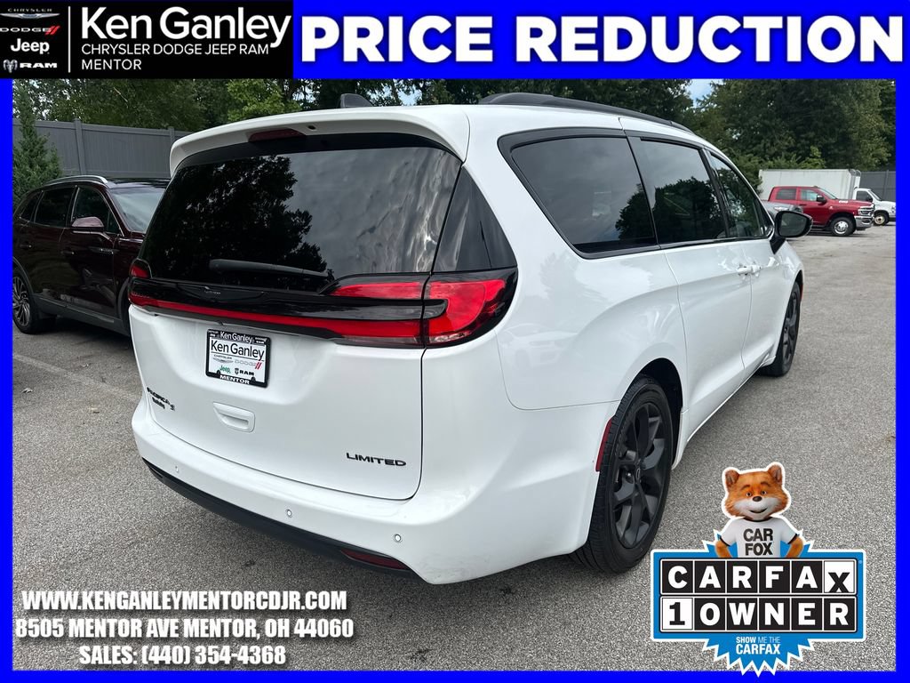 Certified 2025 Chrysler Pacifica Limited FWD image 10