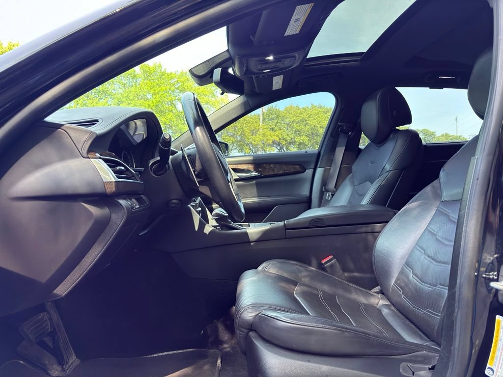 Used 2016 Cadillac CT6 Luxury w/ Active Chassis Package AWD/4WD image 2