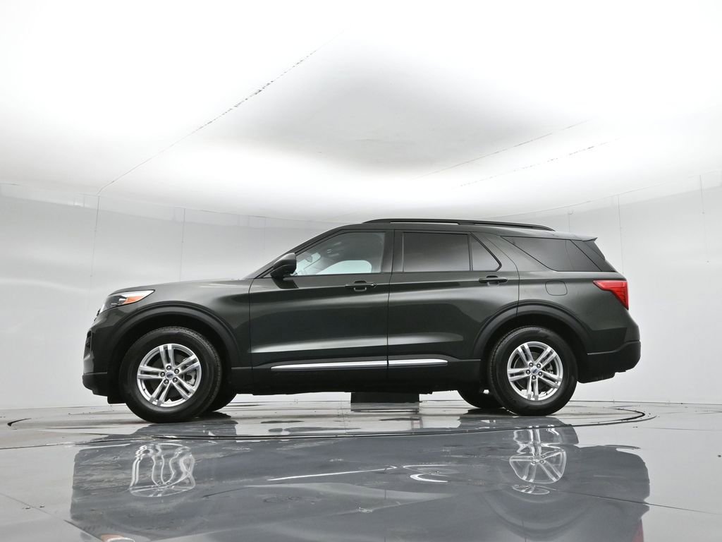 Used 2022 Ford Explorer XLT image 8