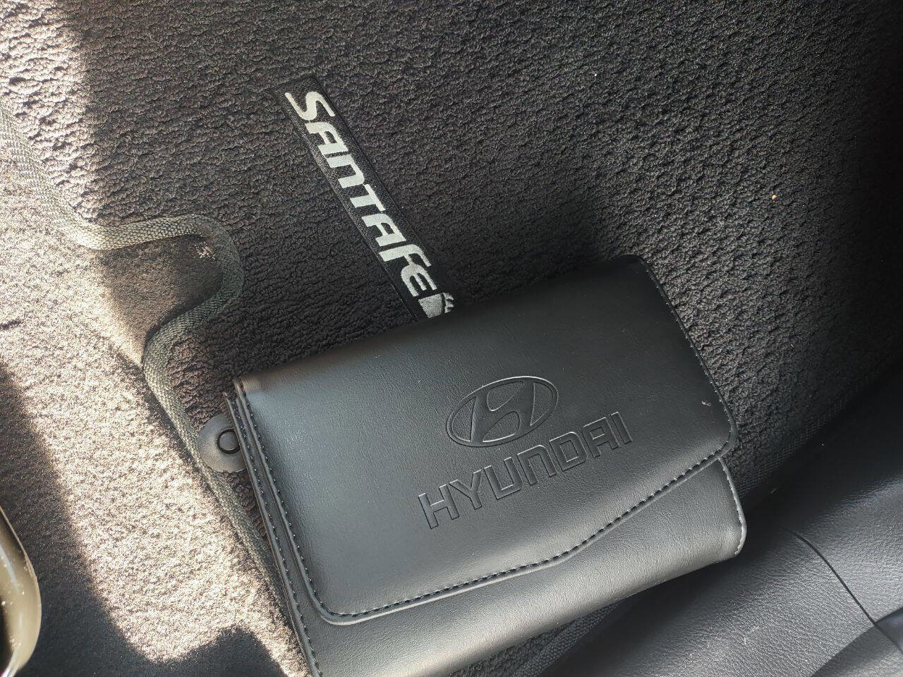 Used 2012 Hyundai Santa Fe GLS image 20