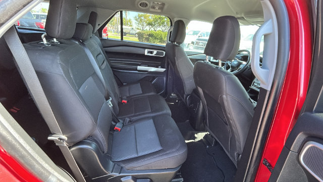 Certified 2023 Ford Explorer XLT RWD image 13