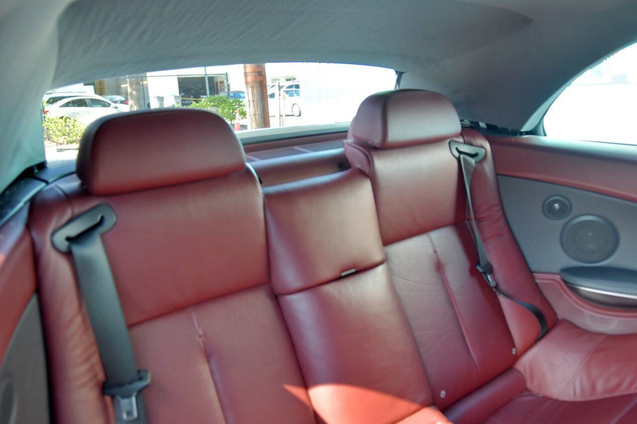 Used 2005 BMW 645Ci Convertible image 38
