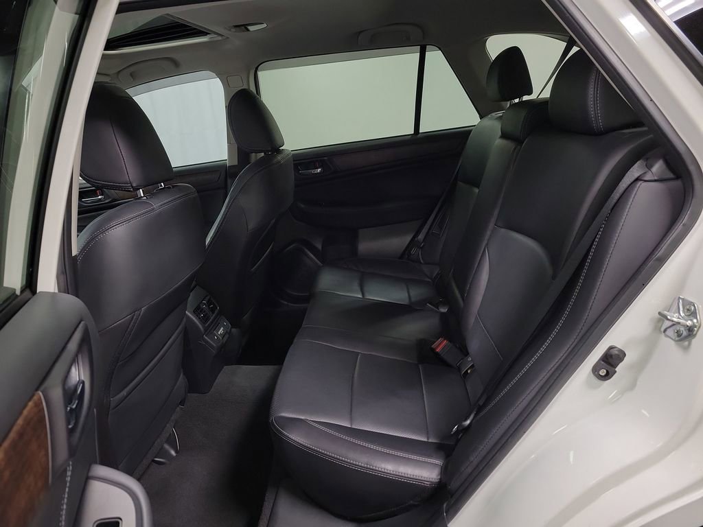 Used 2018 Subaru Outback 3.6R Limited AWD/4WD image 25