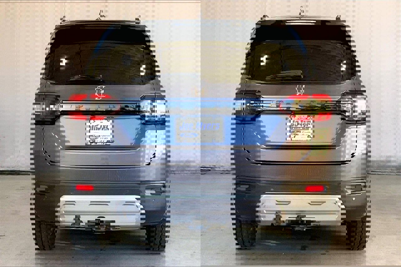 Used 2024 Honda Pilot EX-L image 3