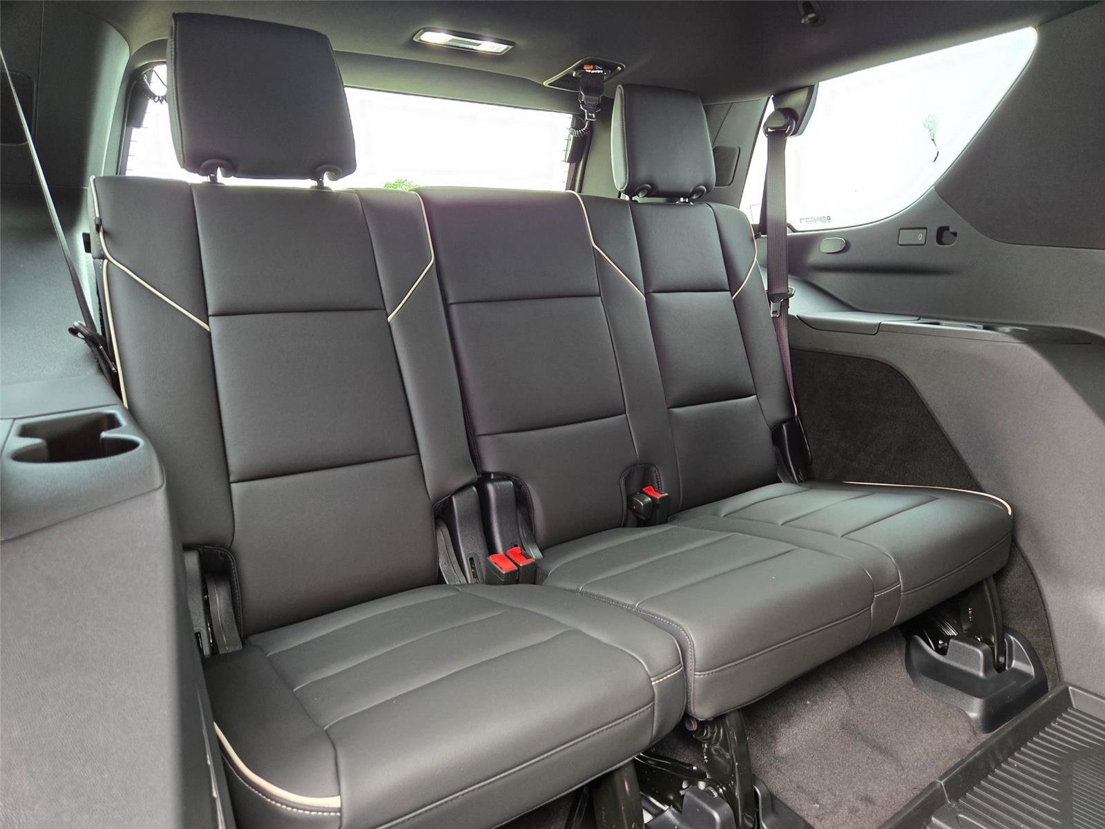 New 2026 Cadillac Escalade Sport w/ Touring Package AWD/4WD image 32