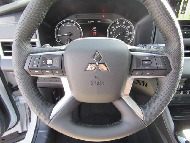 New 2026 Mitsubishi Outlander LE FWD image 31