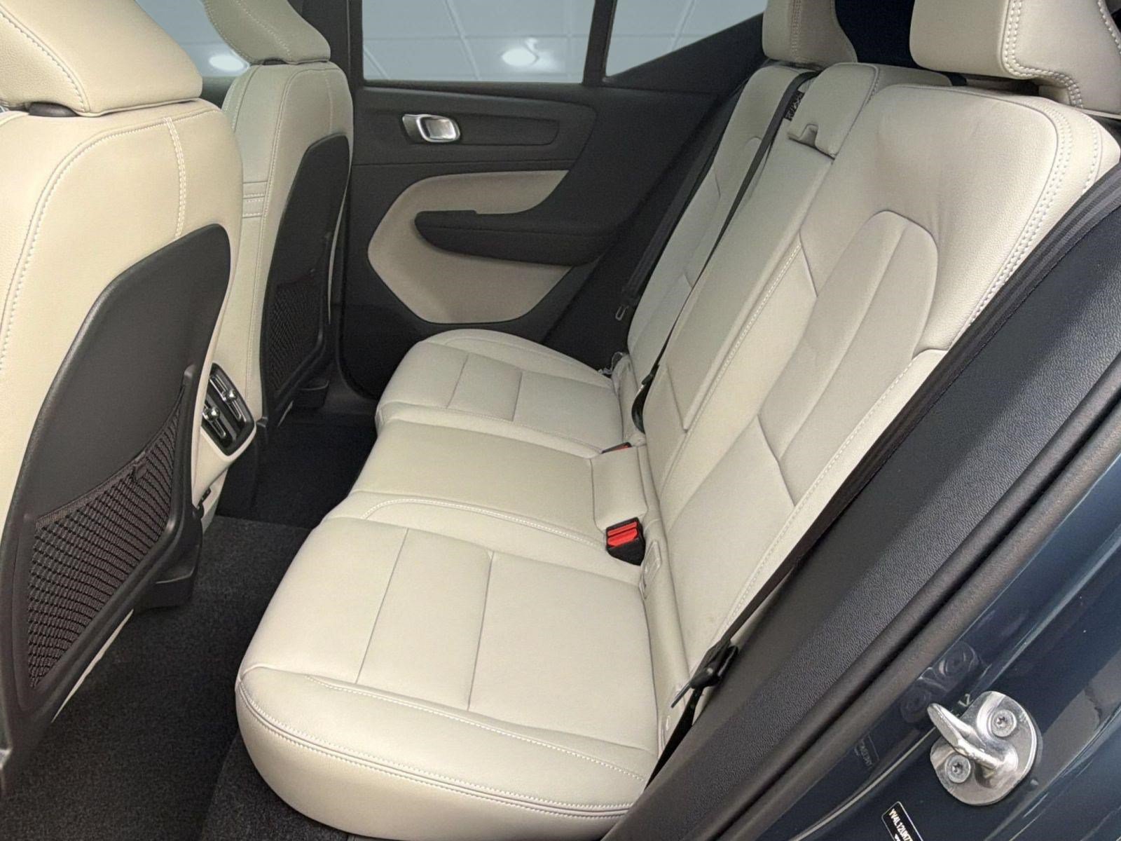 New 2026 Volvo XC40 B5 Ultra w/ Climate Package AWD/4WD image 23