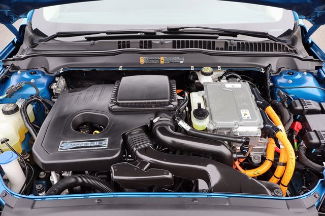 Used 2020 Ford Fusion SE image 34