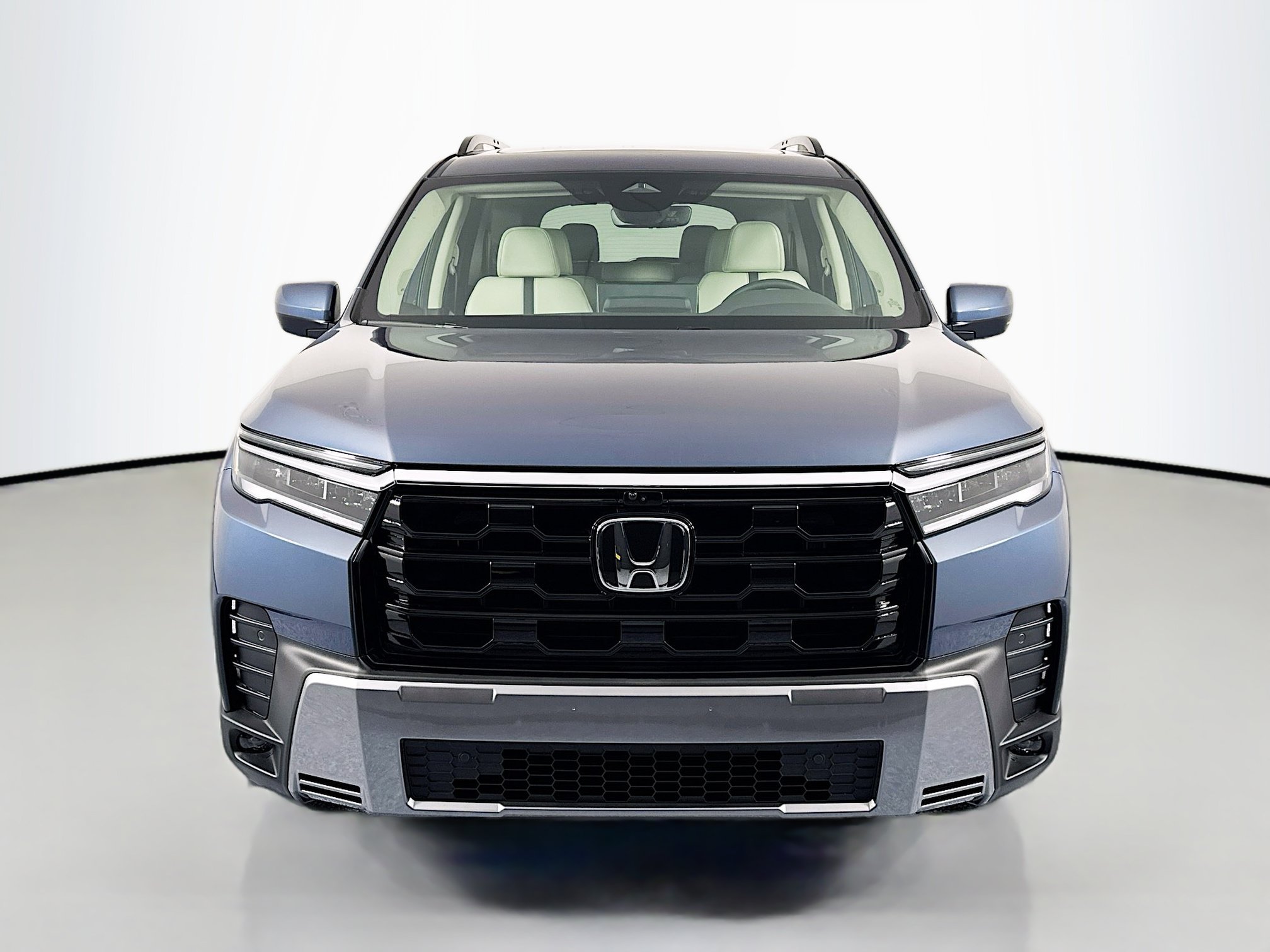 New 2026 Honda Pilot Touring image 2