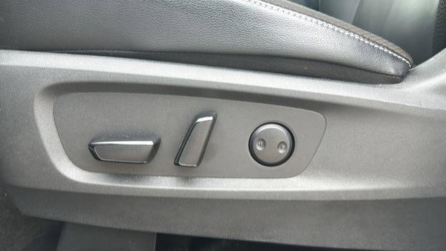 Used 2024 Nissan Pathfinder SL image 19