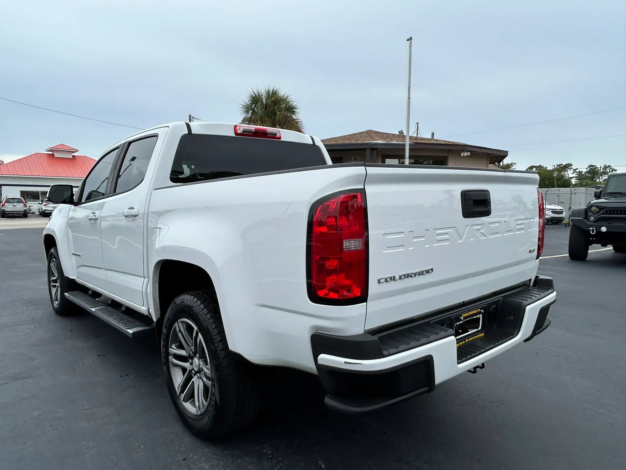 Used 2021 Chevrolet Colorado W/T w/ Custom Special Edition RWD image 13
