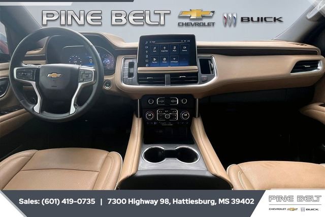 Used 2024 Chevrolet Suburban Premier w/ Premium Package image 13