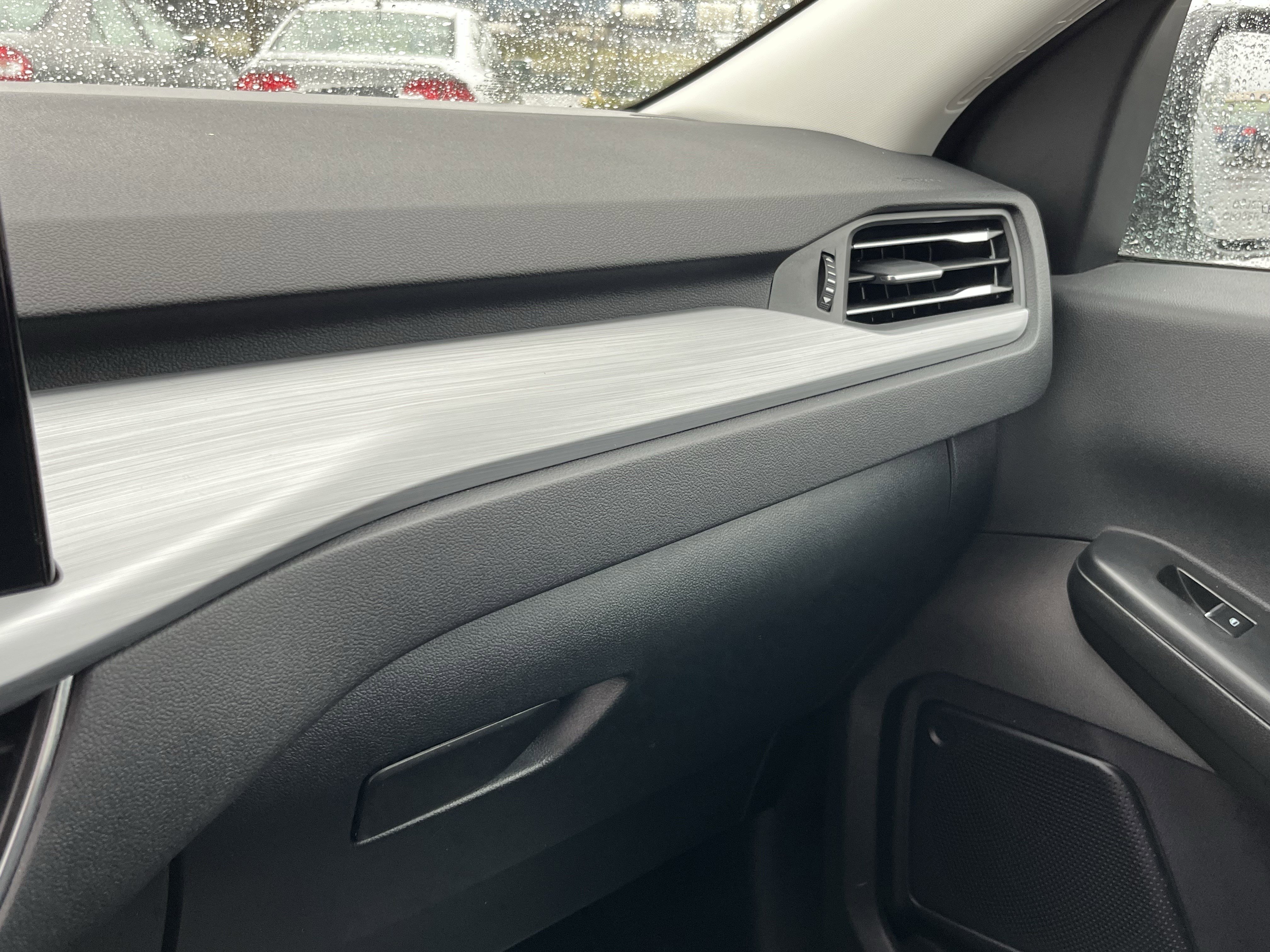 Used 2024 Ford Escape Platinum image 20