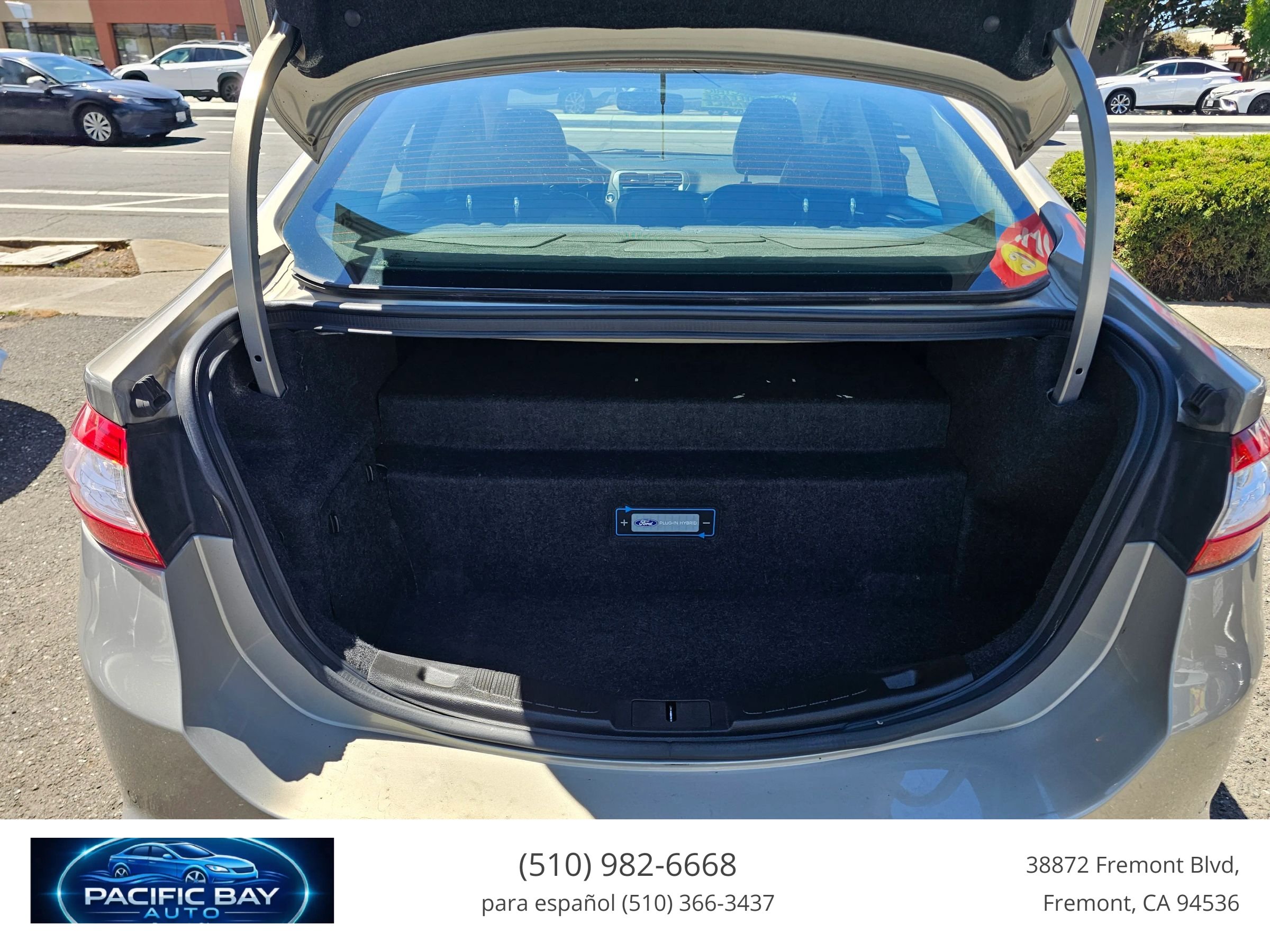 Used 2015 Ford Fusion Energi Titanium FWD image 15