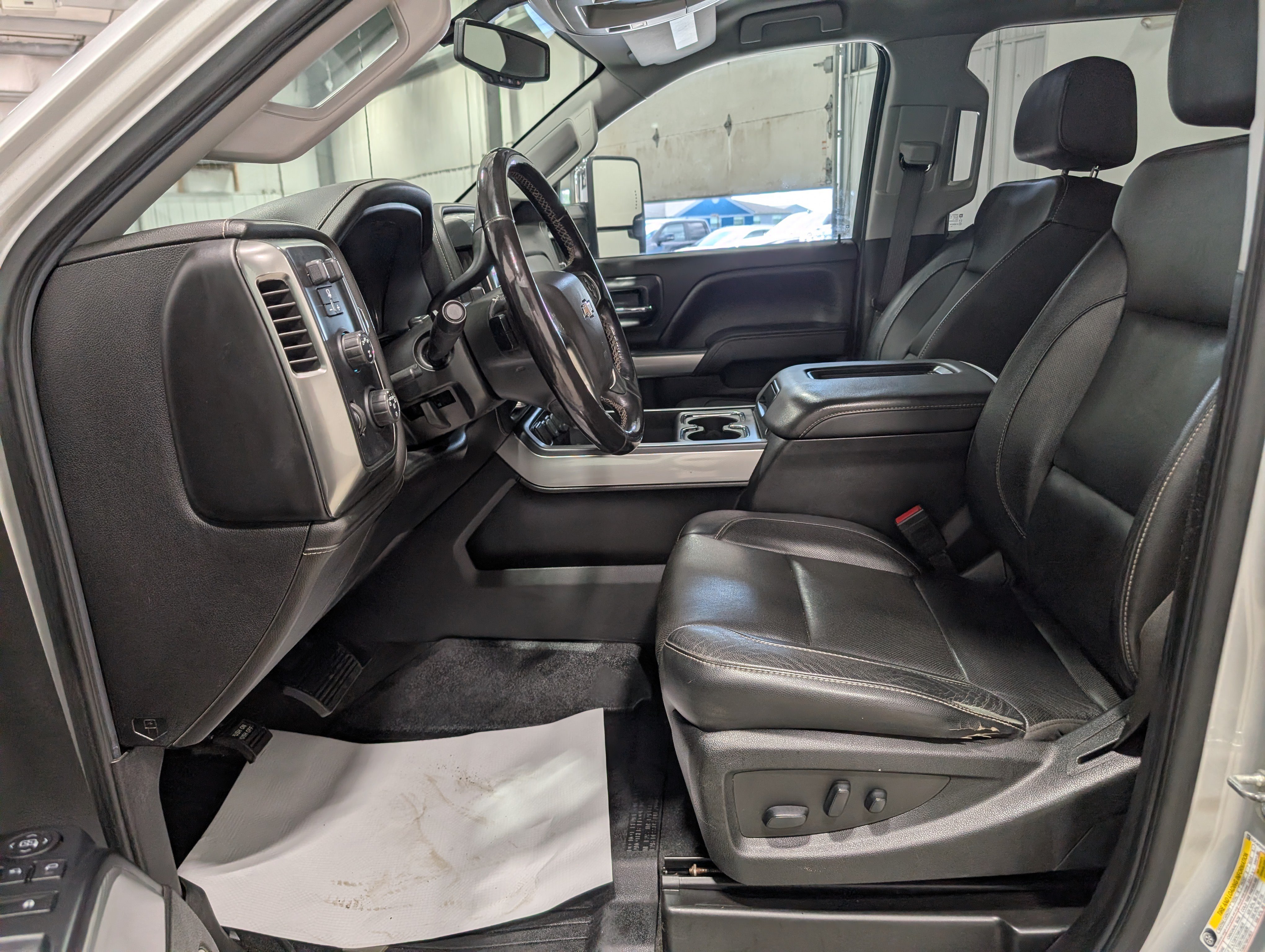 Used 2019 Chevrolet Silverado 3500 LTZ w/ Duramax Plus Package AWD/4WD image 17