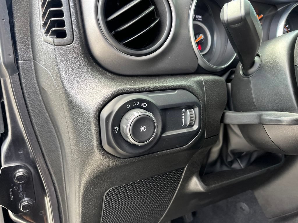 Used 2023 Jeep Wrangler Unlimited Sport w/ Xtreme 35 Tire Package AWD/4WD image 9