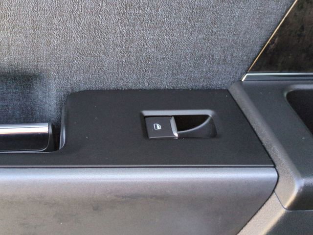 Used 2023 Ford F150 Lariat w/ Equipment Group 502A High image 28