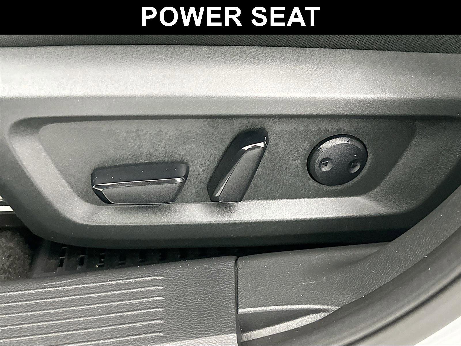 Used 2024 Nissan Rogue SV image 19