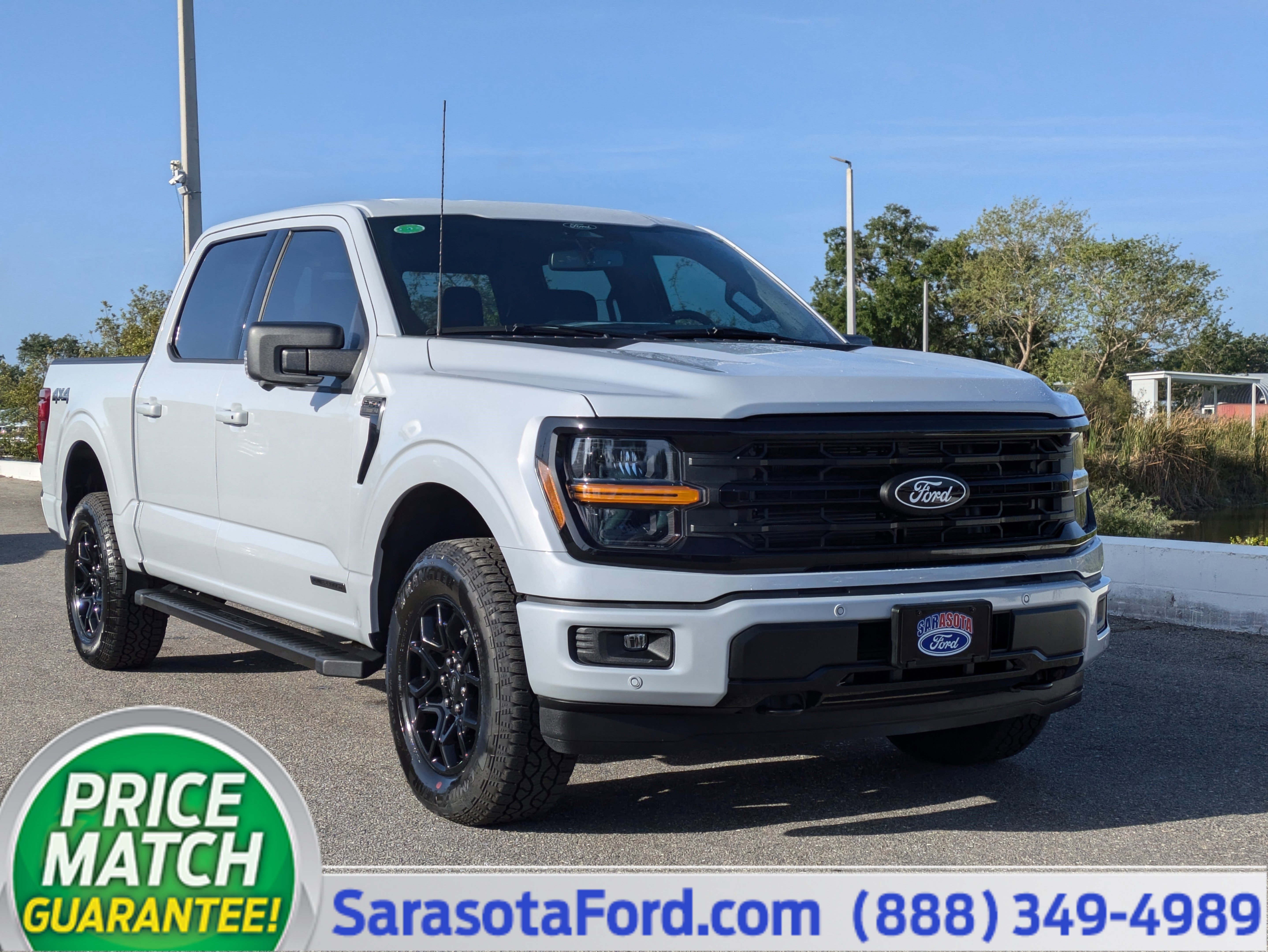 New 2025 Ford F150 XLT w/ Equipment Group 302A MID