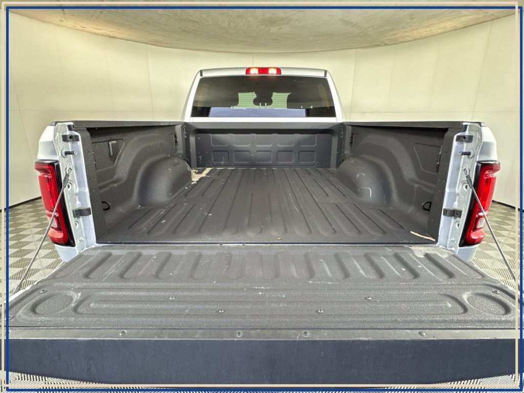 Used 2026 RAM 2500 Big Horn AWD/4WD image 40