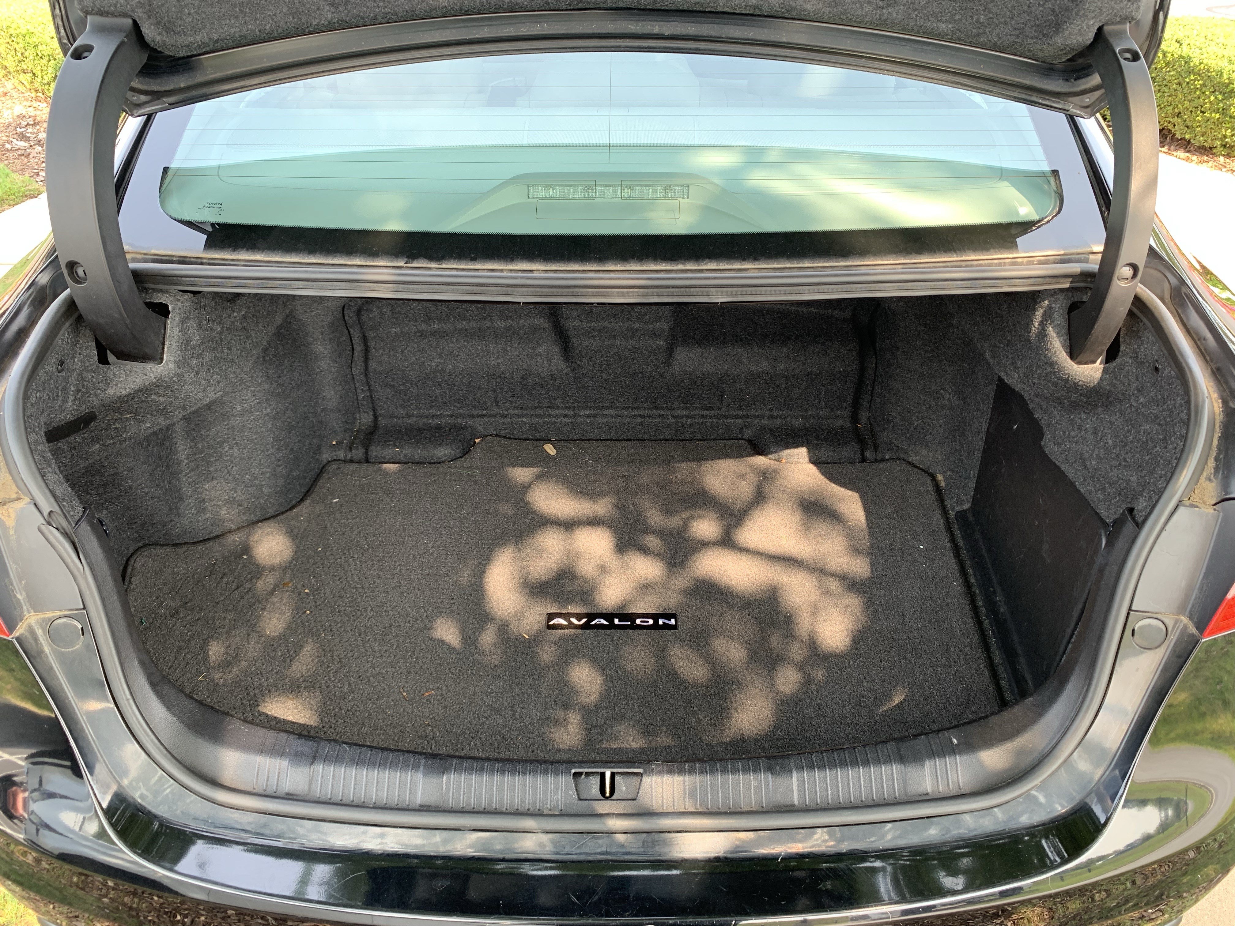 Used 2013 Toyota Avalon XLE Touring FWD image 30