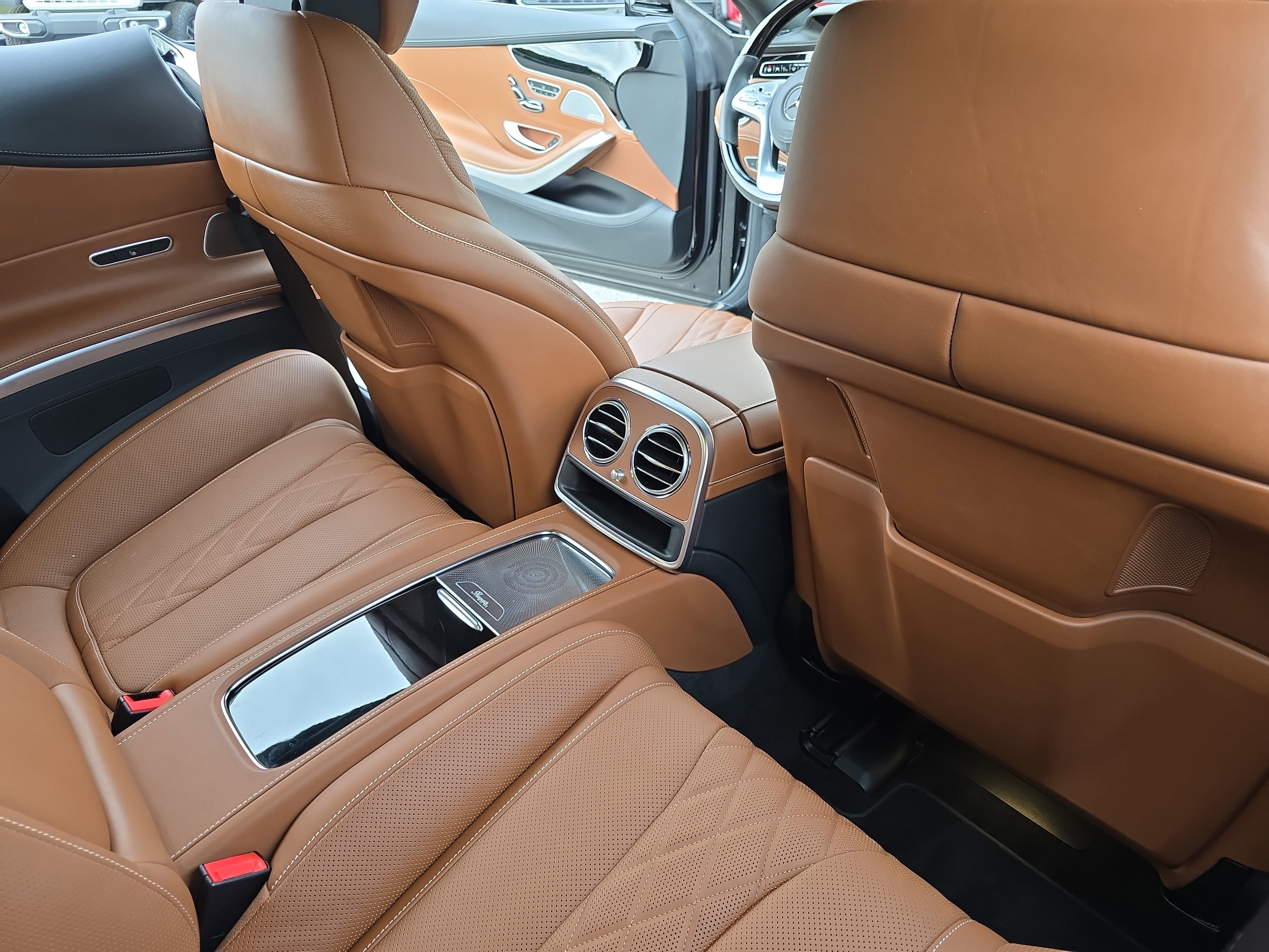 Used 2019 Mercedes-Benz S 560 4MATIC Coupe image 11