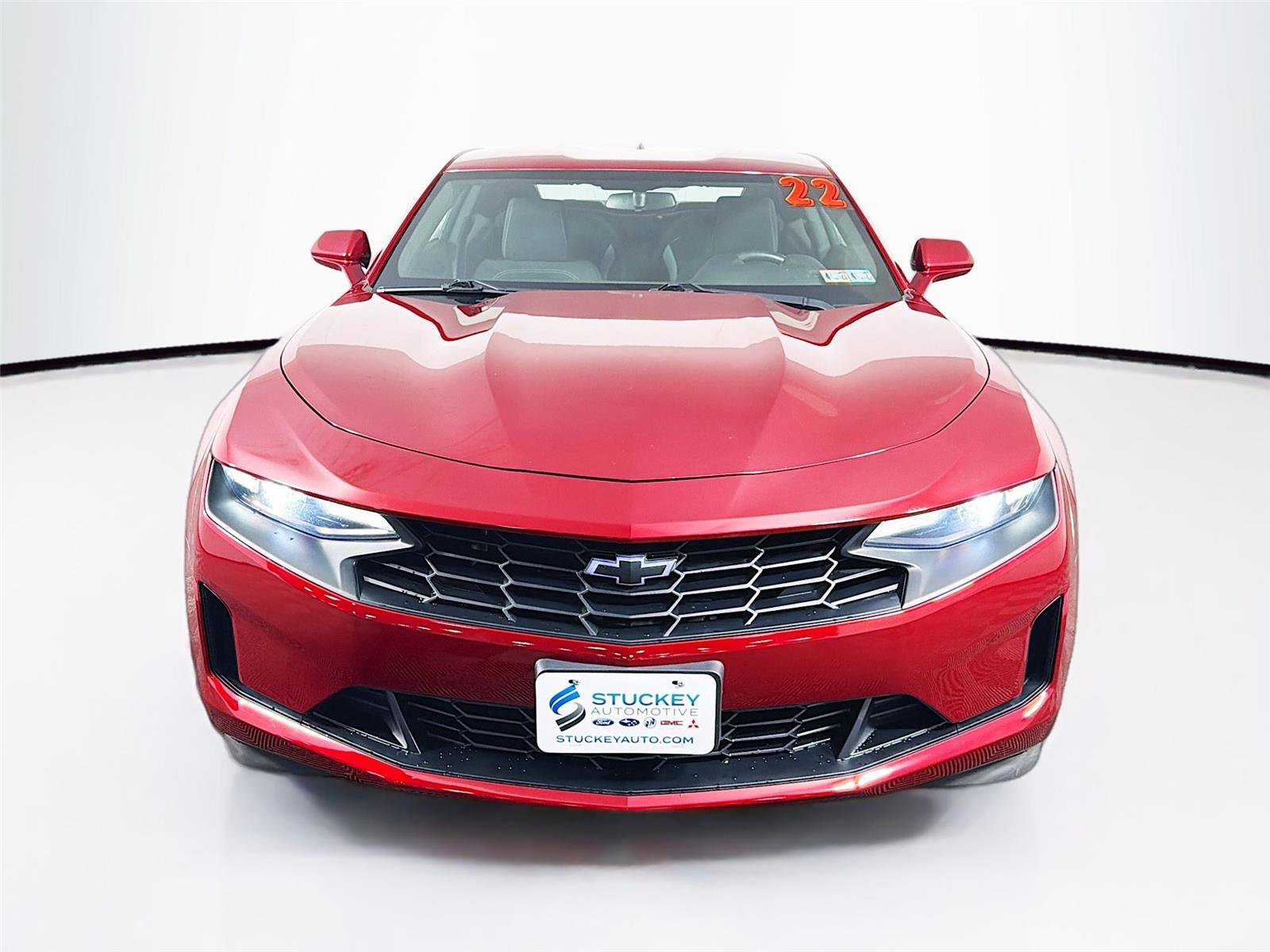 Used 2022 Chevrolet Camaro LT RWD image 2