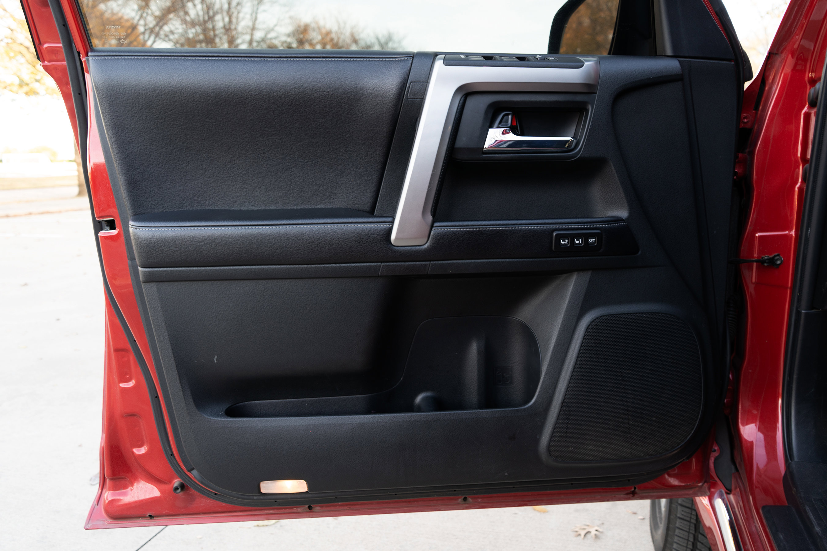 Used 2016 Toyota 4Runner Limited image 41