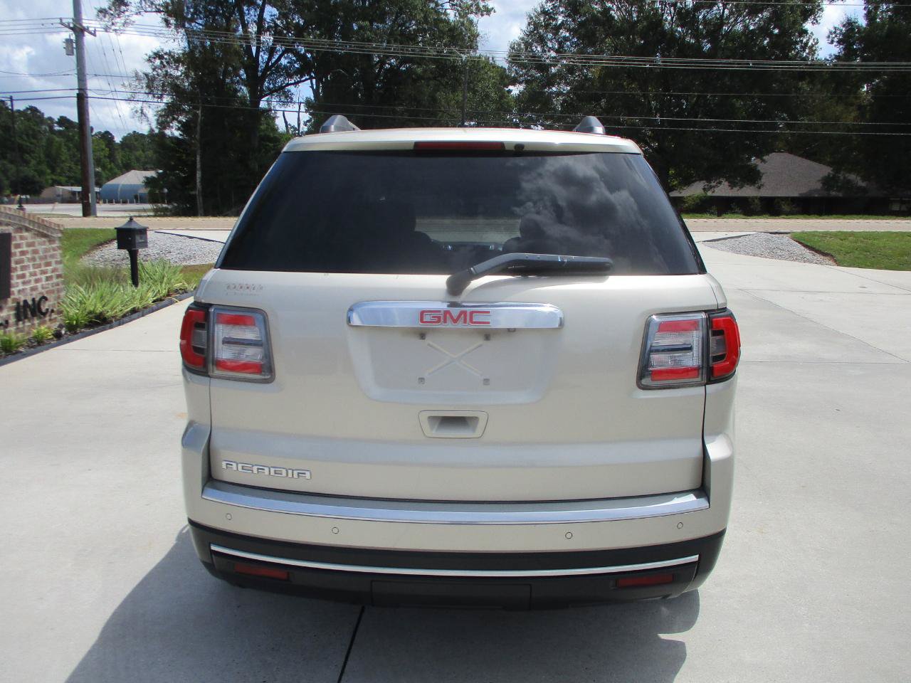 Used 2014 GMC Acadia SLE FWD image 8