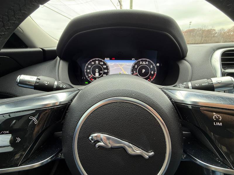 Used 2020 Jaguar XE S RWD image 23