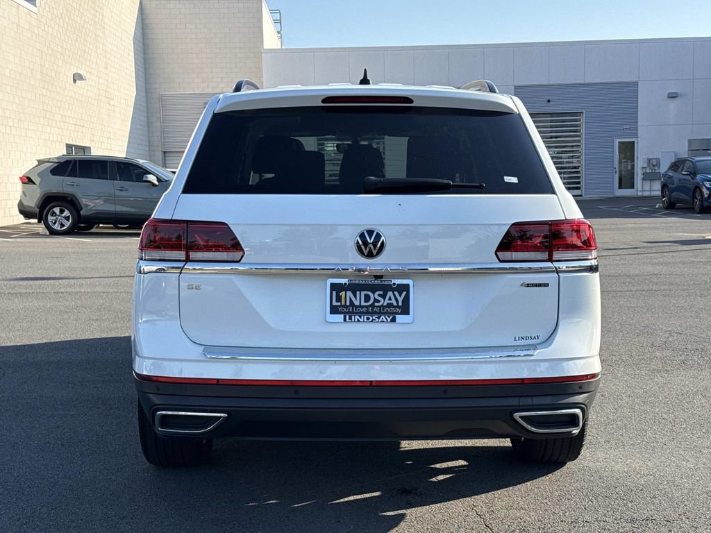 Used 2023 Volkswagen Atlas SE w/ Panoramic Sunroof Package AWD/4WD image 4