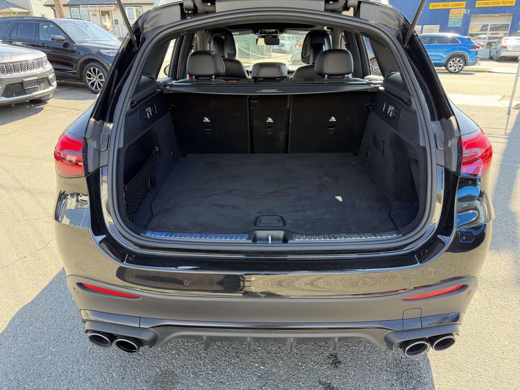 Used 2025 Mercedes-Benz GLC 43 AMG 4MATIC image 17