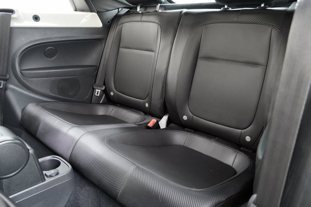 Used 2013 Volkswagen Beetle TDI FWD image 12