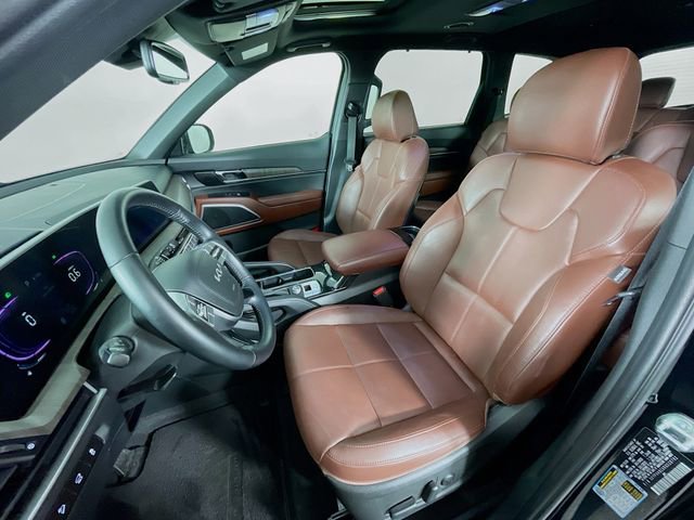Used 2024 Kia Telluride EX w/ EX Captain's Chair Package image 23