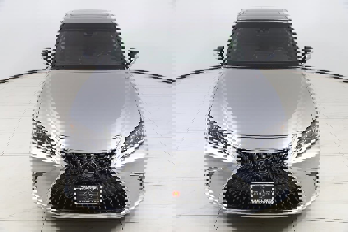 Used 2024 Lexus ES 350 w/ Accessory Package (Z2) image 51