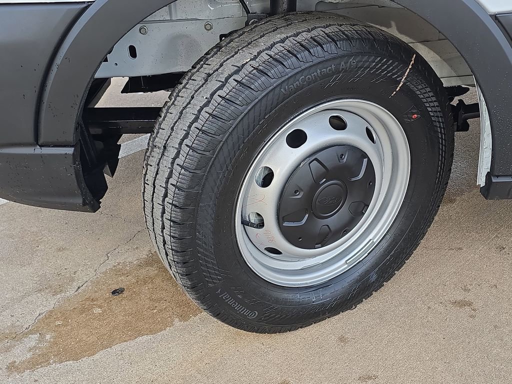 New 2026 Ford Transit 250 148 Medium Roof image 25