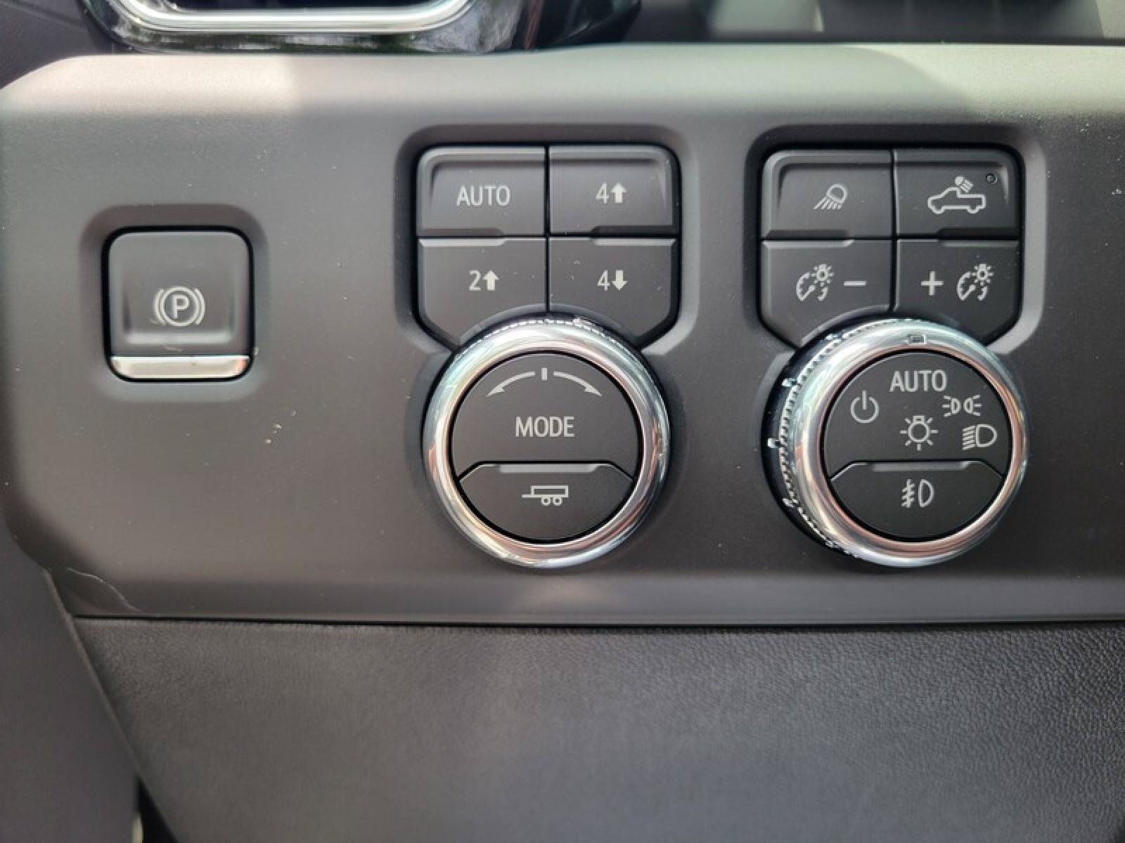 New 2026 GMC Sierra 2500 Denali Ultimate AWD/4WD image 21