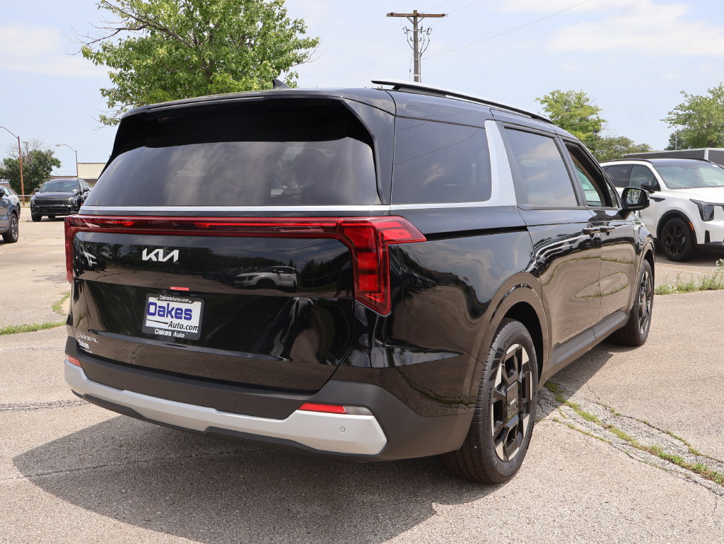 New 2026 Kia Carnival EX FWD image 7