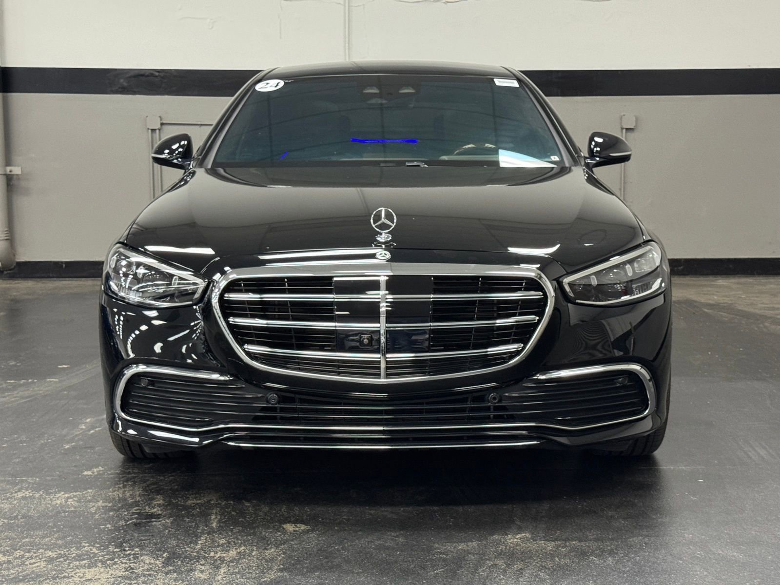 Used 2024 Mercedes-Benz S 580e 4MATIC Sedan image 6